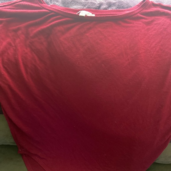 Express one eleven tee. Off shoulder option. Size small. - Picture 4 of 4